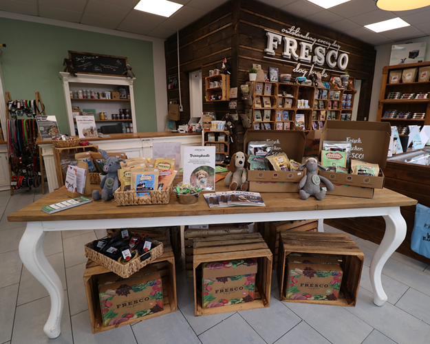 FRESCO Stores Tisch Foto